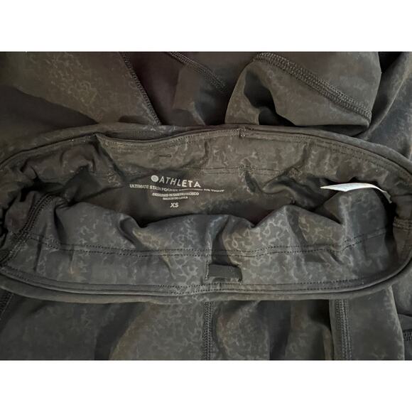 Athleta Black Ultimate Stash Pocket Embossed 7/8 Tight Side/Waist Pocket Size XS - Picture 13 of 16